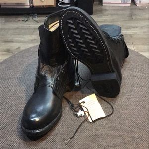 Addison Shoe Co. steel toed leather combat boots one lace discolored but new 8D